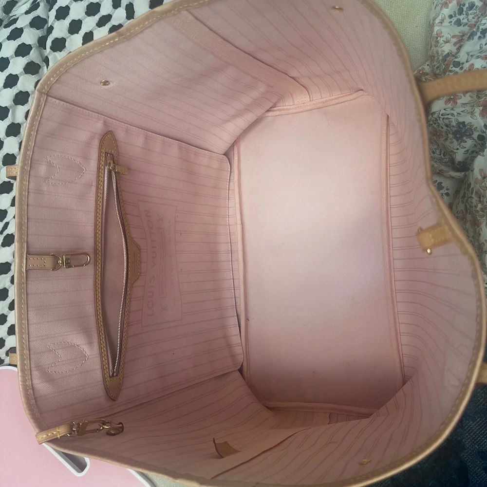 LV Neverfull GM - Picture 9 of 15